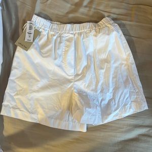 Aritzia white linen shorts size x small